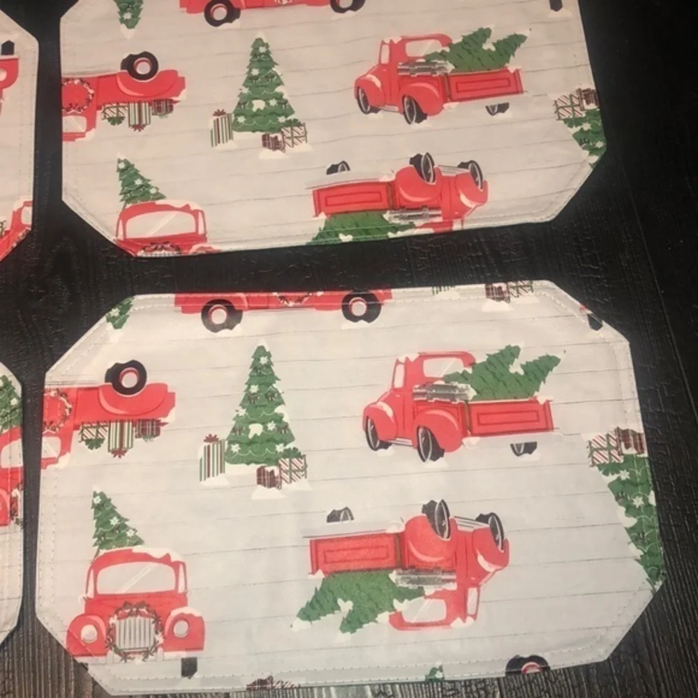 Farmhouse Red Pick Up Truck Christmas Placemats‎